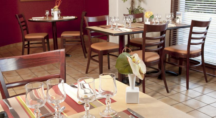 Kyriad Saint-Etienne Centre Restaurant foto