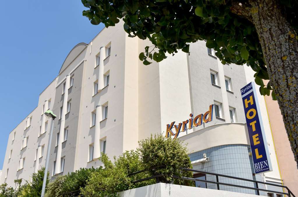 Kyriad Saint-Etienne Centre Hotel Buitenkant foto